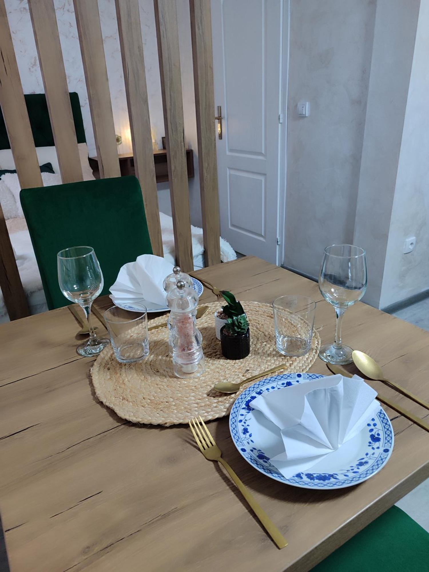 Studio Apartman Free Parking Rubikon Belgrad Exterior foto